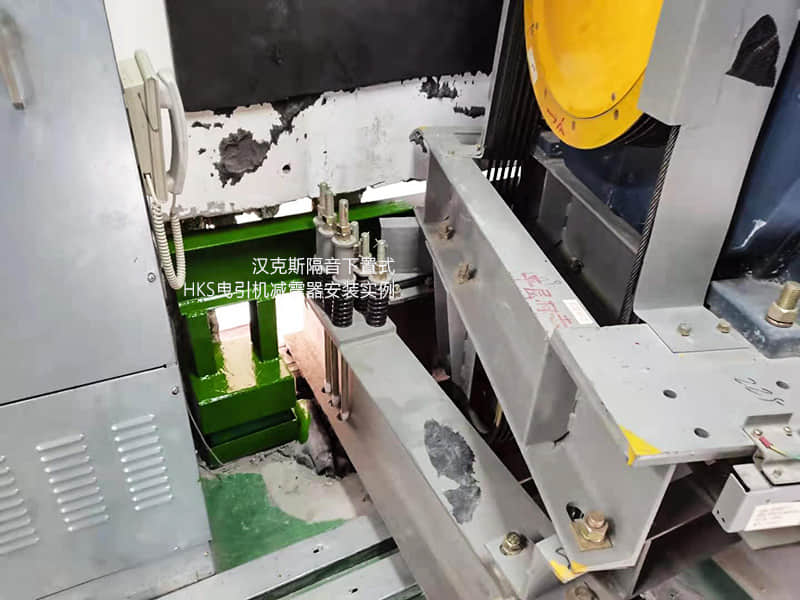 電梯緩沖器是減振器么？電梯減振器與緩沖器的區(qū)別在哪？